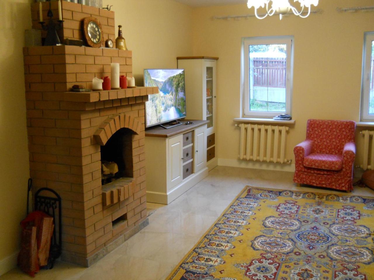 Villa House With A Fireplace On The River à Minsk Extérieur photo